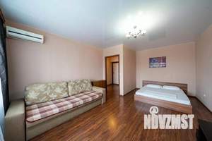 1-к квартира, посуточно, 50м2, 1/1 этаж