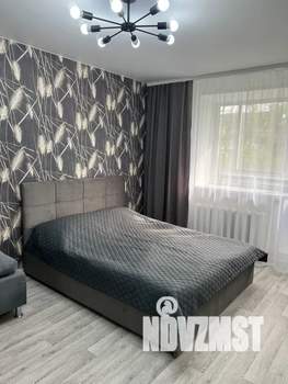 1-к квартира, посуточно, 32м2, 3/5 этаж