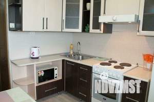 1-к квартира, посуточно, 32м2, 8/10 этаж