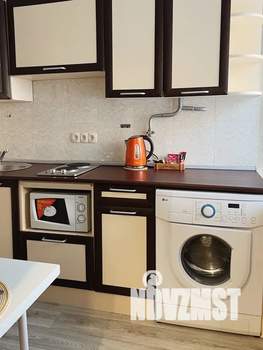 1-к квартира, посуточно, 32м2, 1/9 этаж