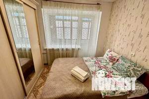 2-к квартира, посуточно, 42м2, 3/5 этаж