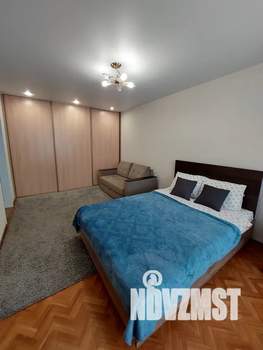 1-к квартира, посуточно, 33м2, 6/10 этаж