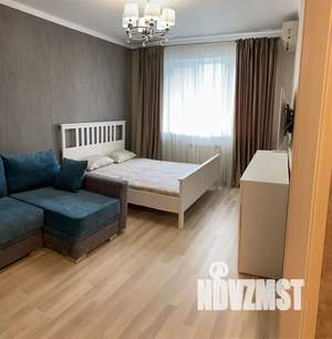 1-к квартира, посуточно, 42м2, 2/20 этаж