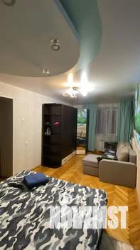 2-к квартира, посуточно, 45м2, 3/6 этаж