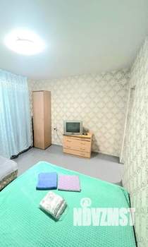 1-к квартира, посуточно, 25м2, 1/2 этаж
