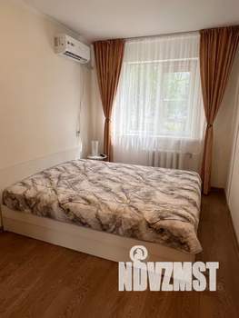 2-к квартира, посуточно, 43м2, 1/5 этаж