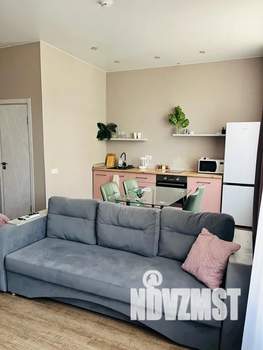 Студия квартира, посуточно, 40м2, 2/2 этаж