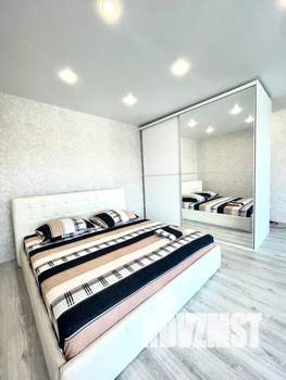 Студия квартира, посуточно, 35м2, 12/16 этаж