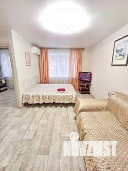 1-к квартира, посуточно, 32м2, 1/1 этаж