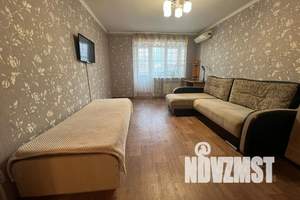 1-к квартира, посуточно, 38м2, 2/10 этаж