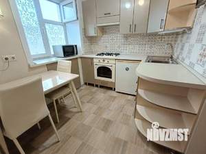 2-к квартира, вторичка, 44м2, 4/4 этаж