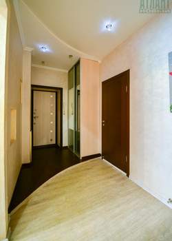 3-к квартира, вторичка, 84м2, 1/3 этаж