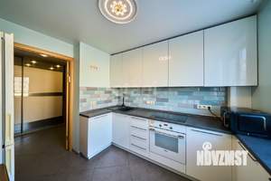 3-к квартира, вторичка, 63м2, 7/9 этаж