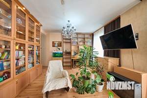 2-к квартира, вторичка, 56м2, 3/3 этаж