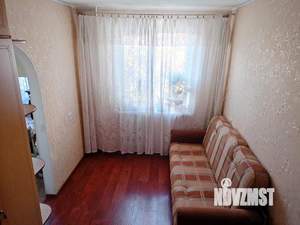 4-к квартира, вторичка, 62м2, 3/5 этаж