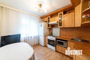 4-к квартира, вторичка, 77м2, 1/9 этаж