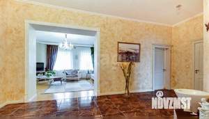 4-к квартира, вторичка, 137м2, 7/9 этаж