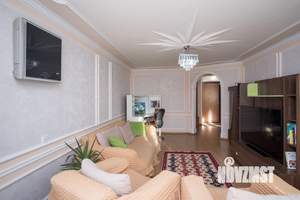 2-к квартира, вторичка, 63м2, 8/10 этаж