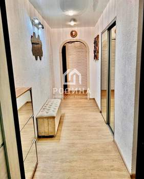3-к квартира, вторичка, 70м2, 1/10 этаж