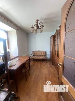 4-к квартира, вторичка, 60м2, 5/5 этаж