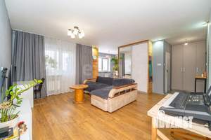 2-к квартира, вторичка, 54м2, 1/4 этаж