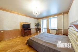 3-к квартира, вторичка, 118м2, 1/7 этаж