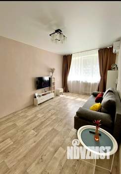 2-к квартира, вторичка, 43м2, 1/5 этаж