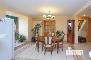 4-к квартира, вторичка, 133м2, 10/10 этаж