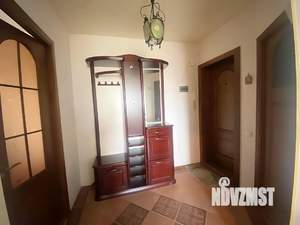 4-к квартира, вторичка, 60м2, 5/5 этаж