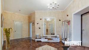 4-к квартира, вторичка, 137м2, 7/9 этаж