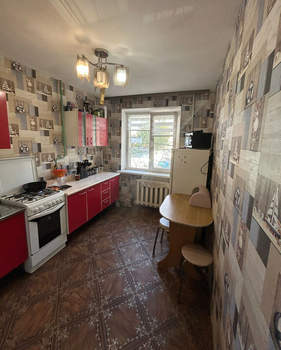 3-к квартира, вторичка, 68м2, 1/10 этаж
