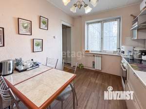 4-к квартира, вторичка, 93м2, 1/9 этаж
