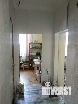 2-к квартира, вторичка, 63м2, 1/3 этаж