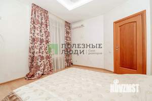 4-к квартира, вторичка, 131м2, 7/19 этаж