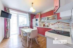 3-к квартира, вторичка, 90м2, 9/19 этаж
