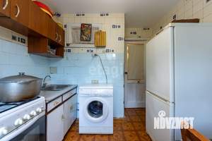 3-к квартира, вторичка, 59м2, 2/6 этаж
