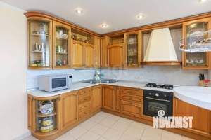 4-к квартира, вторичка, 133м2, 10/10 этаж