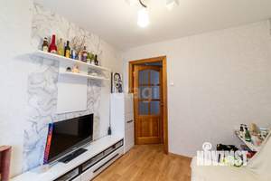 4-к квартира, вторичка, 77м2, 1/9 этаж