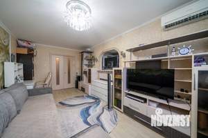 3-к квартира, вторичка, 70м2, 1/9 этаж
