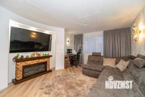 4-к квартира, вторичка, 126м2, 4/10 этаж