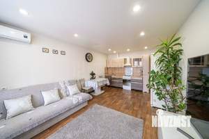 1-к квартира, вторичка, 43м2, 1/10 этаж