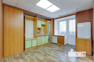 2-к квартира, вторичка, 64м2, 1/10 этаж