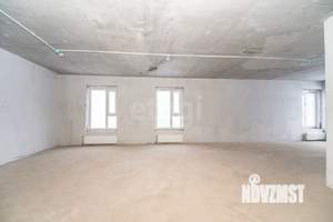 3-к квартира, вторичка, 74м2, 21/27 этаж