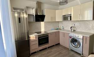 2-к квартира, вторичка, 63м2, 13/16 этаж