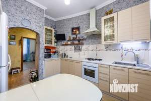 3-к квартира, вторичка, 71м2, 1/3 этаж