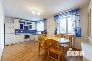 3-к квартира, вторичка, 100м2, 2/10 этаж