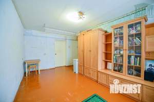 3-к квартира, вторичка, 59м2, 1/5 этаж