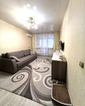 2-к квартира, вторичка, 44м2, 1/5 этаж