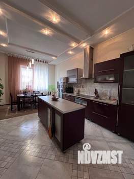 2-к квартира, вторичка, 120м2, 9/10 этаж