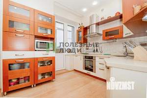 4-к квартира, вторичка, 131м2, 7/19 этаж
